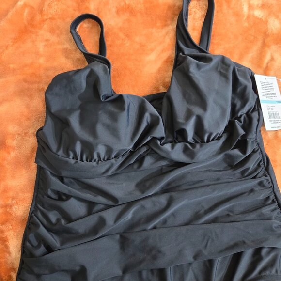 Black Ruched One-Piece Swimsuit Size 16W NWT - Picture 3 of 10